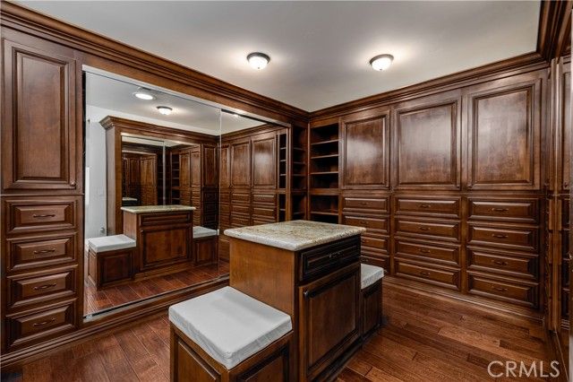 22986 Gray Fox Drive, Canyon Lake, CA 92587