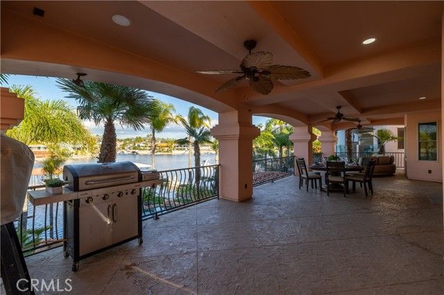 22986 Gray Fox Drive, Canyon Lake, CA 92587