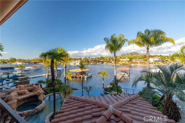 22986 Gray Fox Drive, Canyon Lake, CA 92587