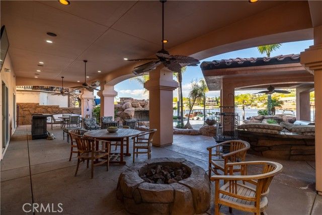 22986 Gray Fox Drive, Canyon Lake, CA 92587