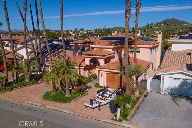 22986 Gray Fox Drive, Canyon Lake, CA 92587