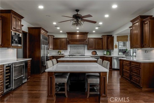 22986 Gray Fox Drive, Canyon Lake, CA 92587