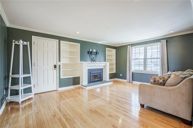 60 San Marie Drive, Irondequoit, NY 14622