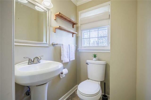 60 San Marie Drive, Irondequoit, NY 14622