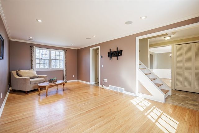 60 San Marie Drive, Irondequoit, NY 14622