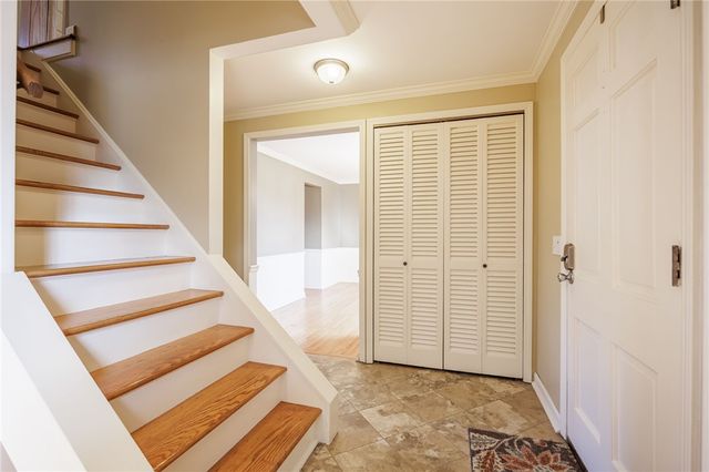 60 San Marie Drive, Irondequoit, NY 14622