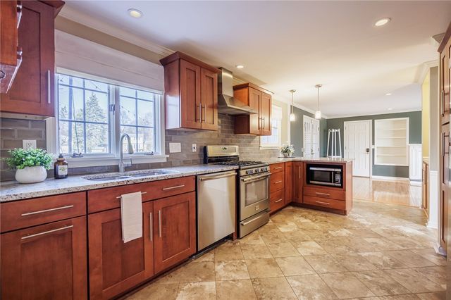 60 San Marie Drive, Irondequoit, NY 14622