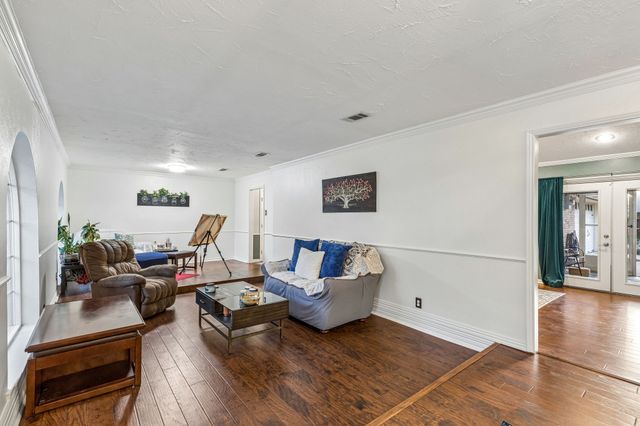 1709 Timbers Drive, Irving, TX 75061