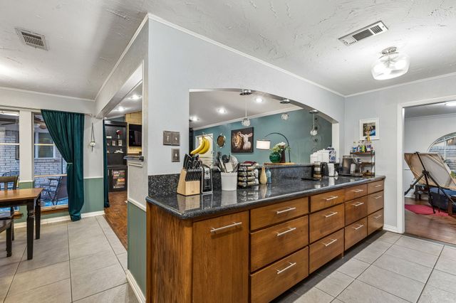 1709 Timbers Drive, Irving, TX 75061