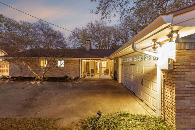 1709 Timbers Drive, Irving, TX 75061