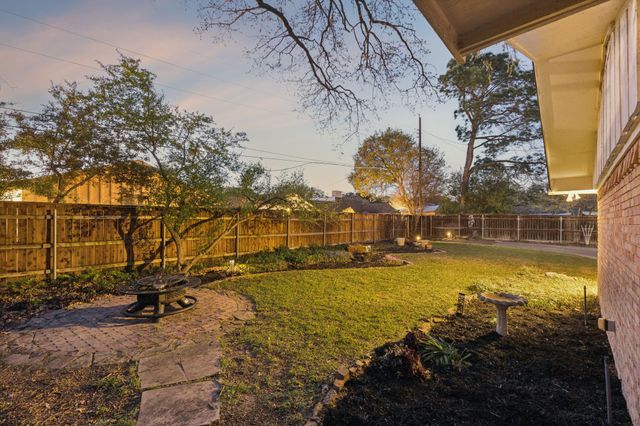 1709 Timbers Drive, Irving, TX 75061