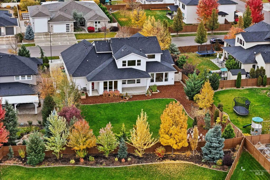 5353 S Twilight Mist Way, Meridian, ID 83642 photo 3