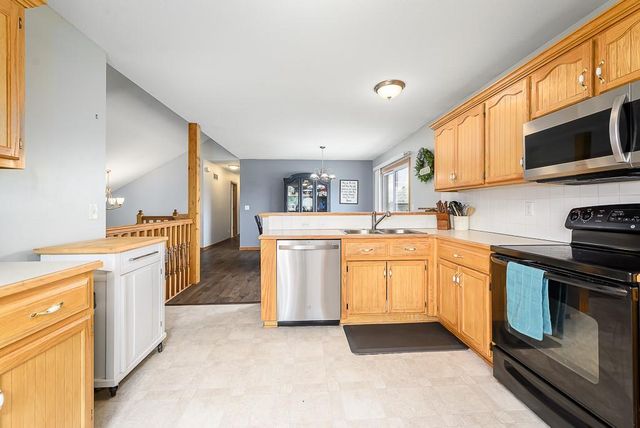 15506 Iron Creek Court, Basehor, KS 66007