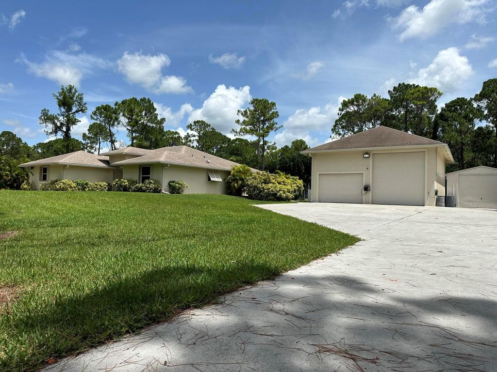 16193 72nd Road N, The Acreage, FL 33470