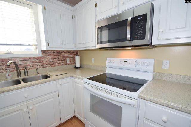 21 Southwoode Circle, Chapin, SC 29036