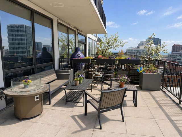 1530 S STATE Street 12N, Chicago, IL 60605