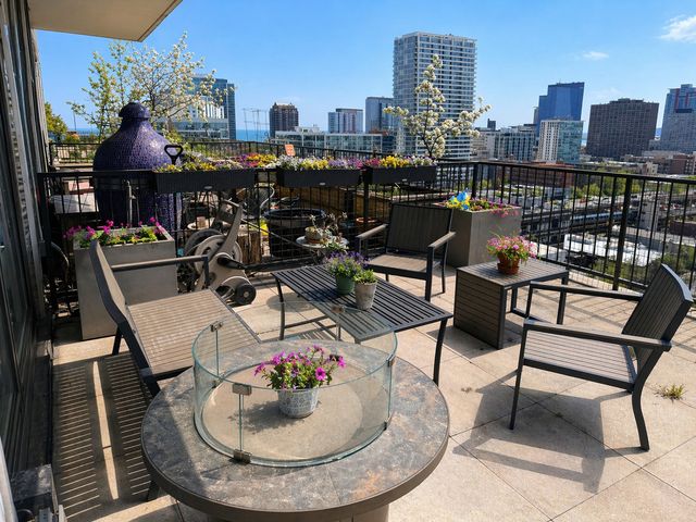 1530 S STATE Street 12N, Chicago, IL 60605