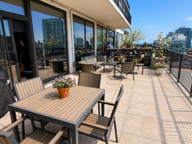 1530 S STATE Street 12N, Chicago, IL 60605