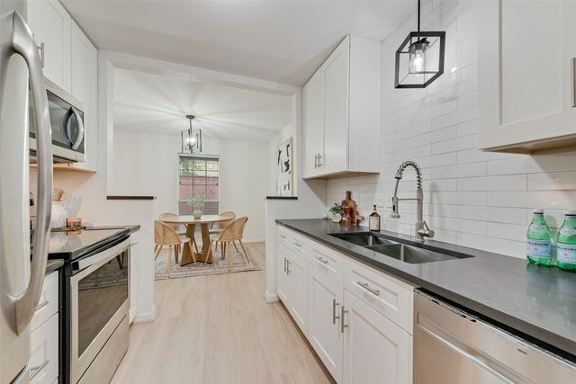 7492 E Northwest Highway 143, Dallas, TX 75231