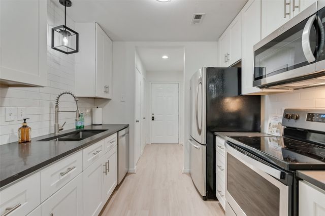 7492 E Northwest Highway 143, Dallas, TX 75231