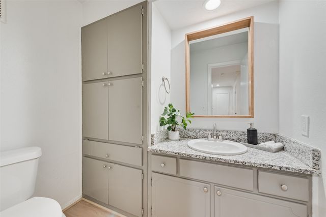 7492 E Northwest Highway 143, Dallas, TX 75231