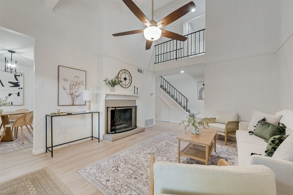 7492 E Northwest Highway 143, Dallas, TX 75231