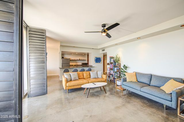 207 W CLARENDON Avenue B20, Phoenix, AZ 85013