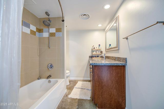 207 W CLARENDON Avenue B20, Phoenix, AZ 85013