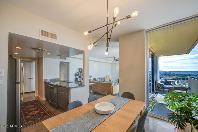 207 W CLARENDON Avenue B20, Phoenix, AZ 85013