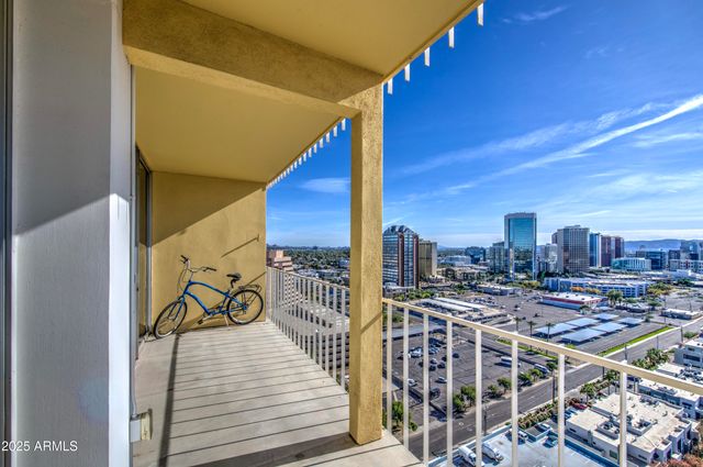 207 W CLARENDON Avenue B20, Phoenix, AZ 85013