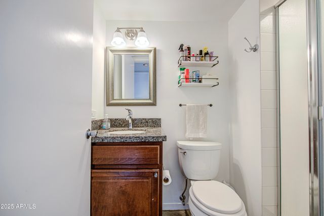 207 W CLARENDON Avenue B20, Phoenix, AZ 85013