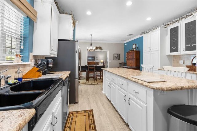 2707 SW COUNTY ROAD 18, Fort White, FL 32038