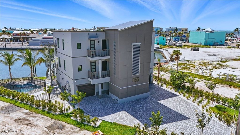 855 Lagoon ST 4, Fort Myers Beach, FL 33931