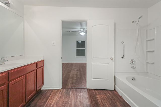 1208 Bluff View Drive, Hutchins, TX 75141