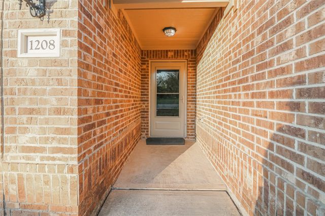 1208 Bluff View Drive, Hutchins, TX 75141