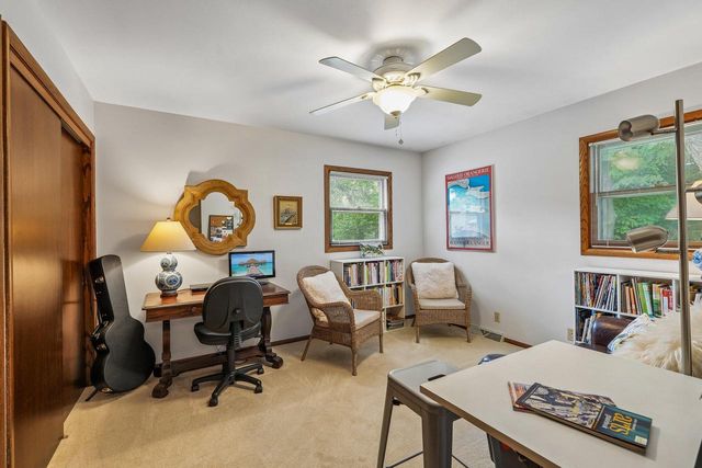 N93W5780 Dorchester DRIVE, Cedarburg, WI 53012