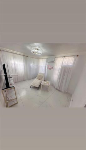 950 NE 127th St 1, North Miami, FL 33161