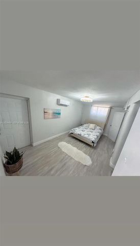 950 NE 127th St 1, North Miami, FL 33161