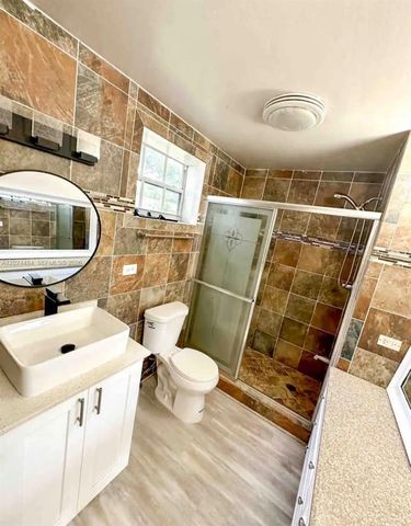 950 NE 127th St 1, North Miami, FL 33161