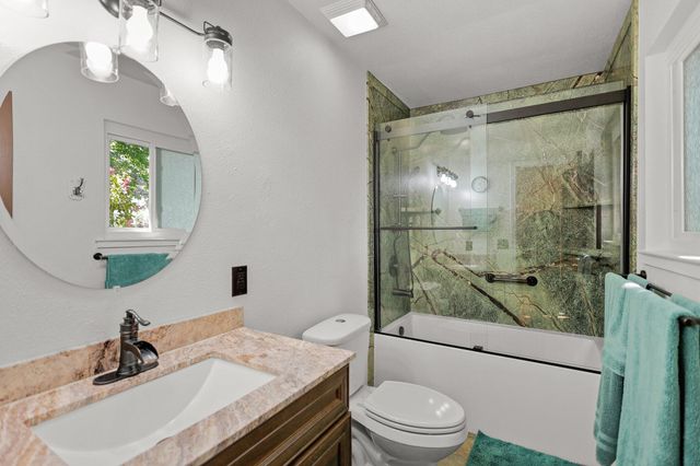 3431 Alexander Drive, Redding, CA 96002