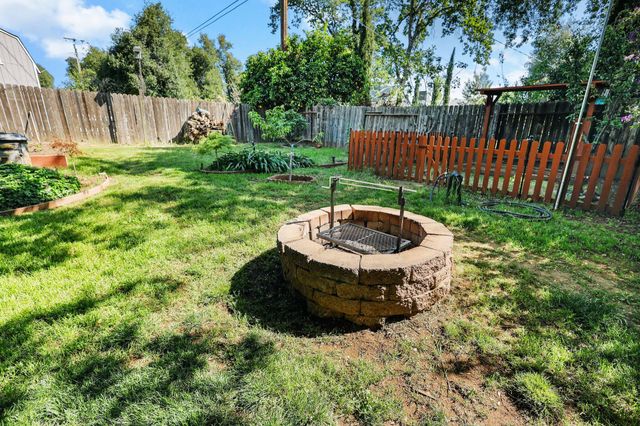 3431 Alexander Drive, Redding, CA 96002