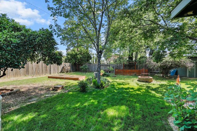 3431 Alexander Drive, Redding, CA 96002