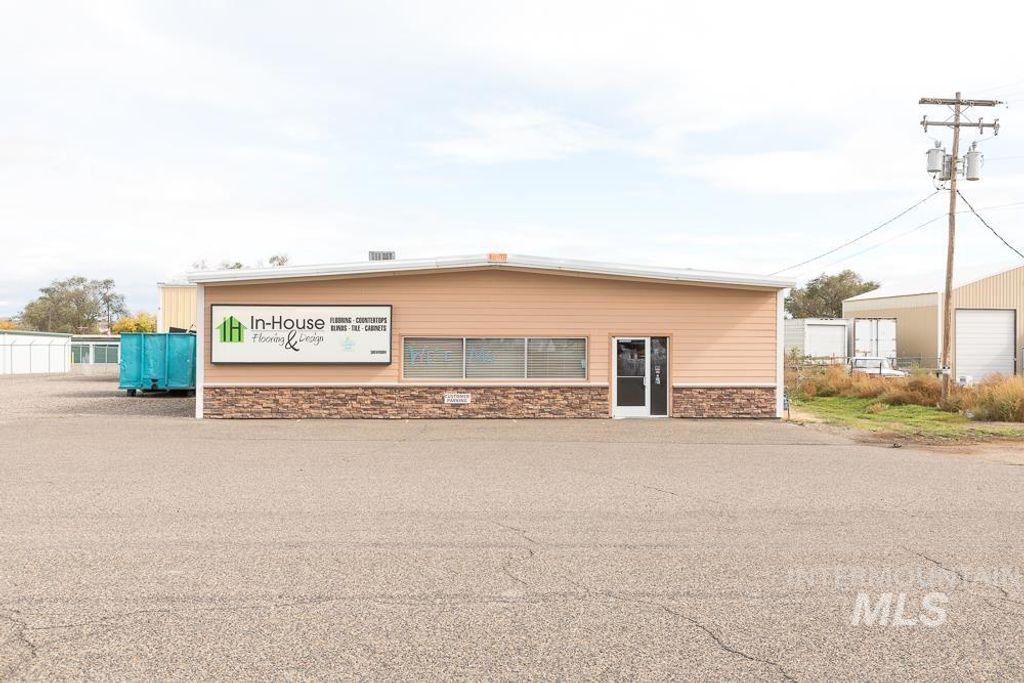 680 SE 13th St, Ontario, OR 97914