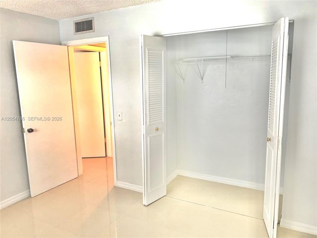 2491 SW 82nd Avenue 106, Davie, FL 33324