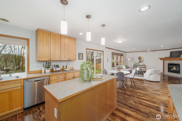 261 Blaine Drive SE, Renton, WA 98056