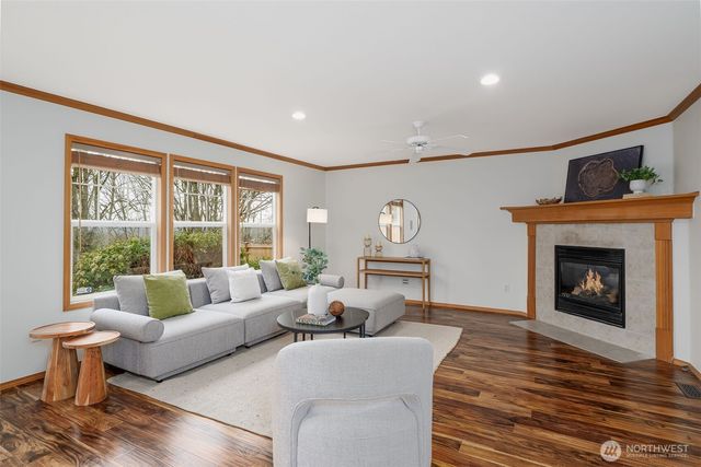 261 Blaine Drive SE, Renton, WA 98056