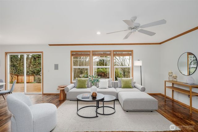 261 Blaine Drive SE, Renton, WA 98056