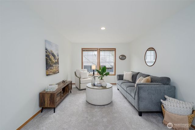 261 Blaine Drive SE, Renton, WA 98056