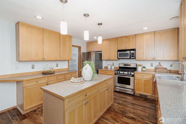 261 Blaine Drive SE, Renton, WA 98056