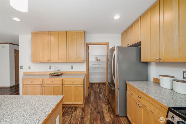 261 Blaine Drive SE, Renton, WA 98056